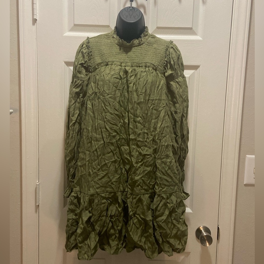 Green flowy dress